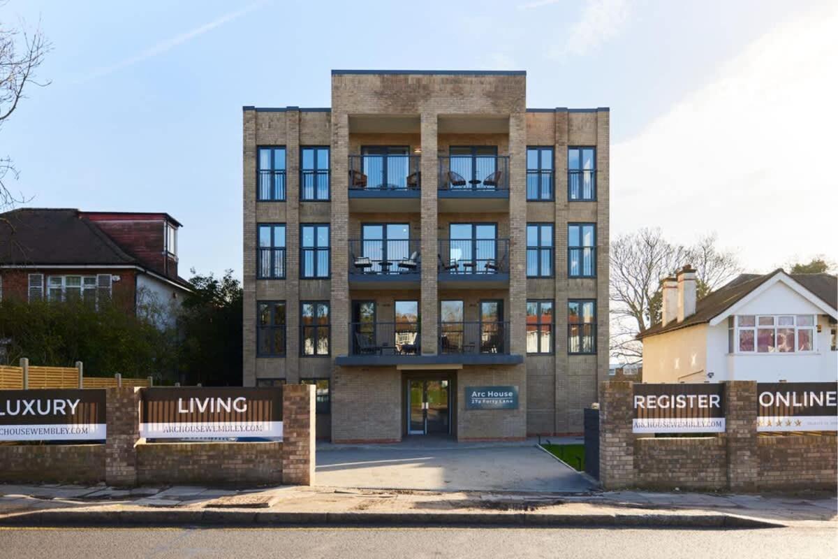 Apartment The Wembley Park Retreat - Modern 2bdr Flat With Balcony *